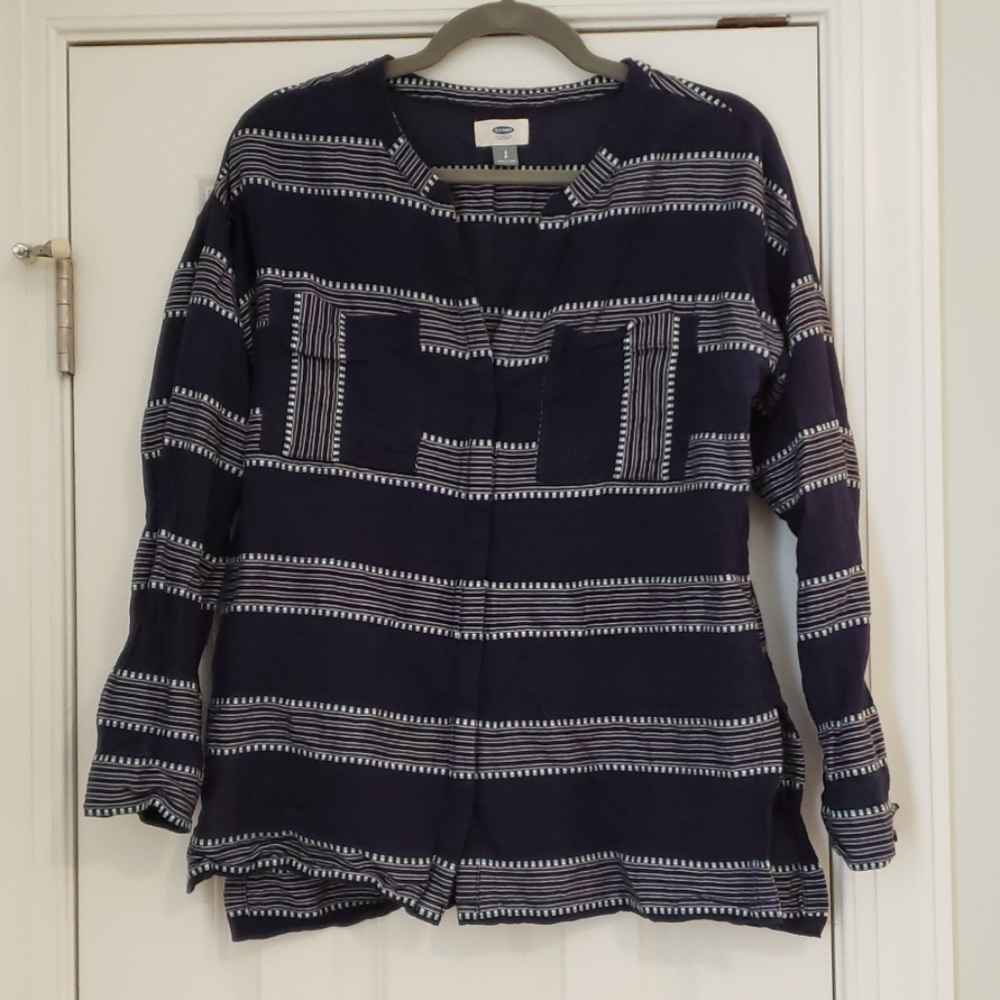 Old Navy shirt